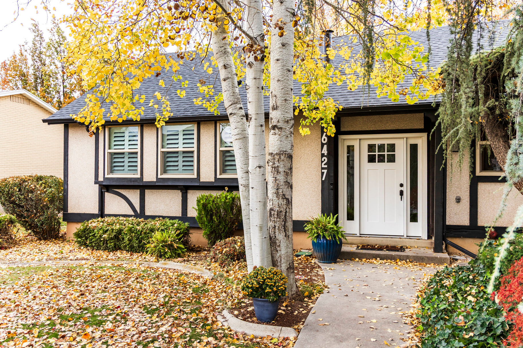 ROTHMOOR ESTATES - Residential