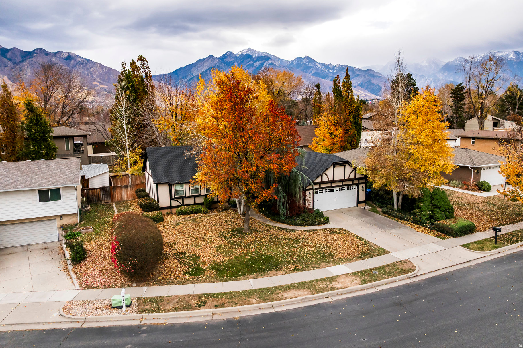 ROTHMOOR ESTATES - Residential