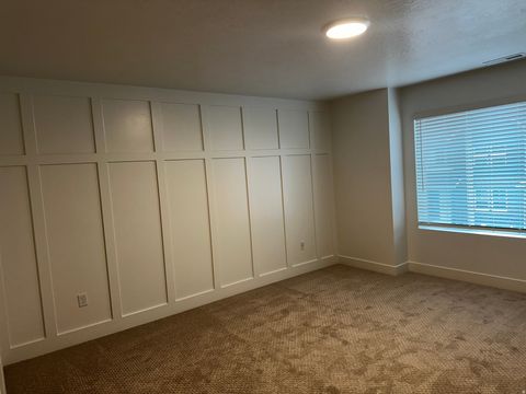 Tiny photo for 30 S MOONLIT RD, Mapleton, UT 84664 (MLS # 2128975)