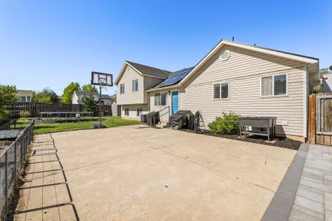 Tiny photo for 964 N 575 W, Clinton, UT 84015 (MLS # 2156383)
