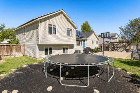 Tiny photo for 964 N 575 W, Clinton, UT 84015 (MLS # 2156383)