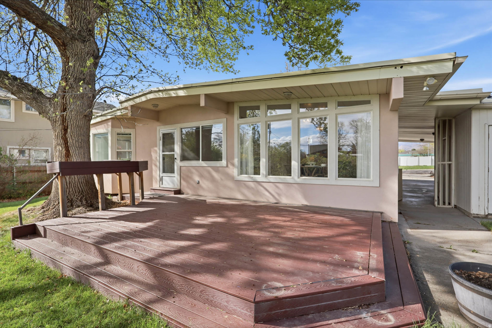 SUNNYSIDE HEIGHTS - Residential