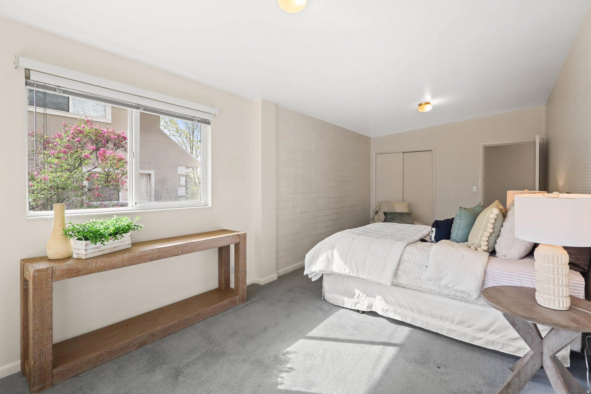 SUNNYSIDE HEIGHTS - Residential