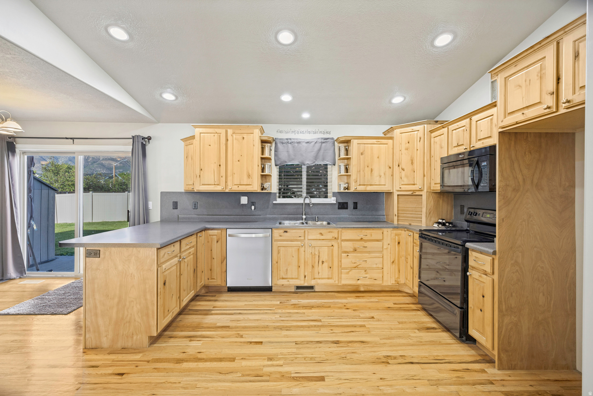 BEN LOMOND ESTATES - Residential