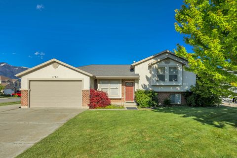 Photo of 1764 N 300 W, North Ogden, UT 84414 (MLS # 2155985)