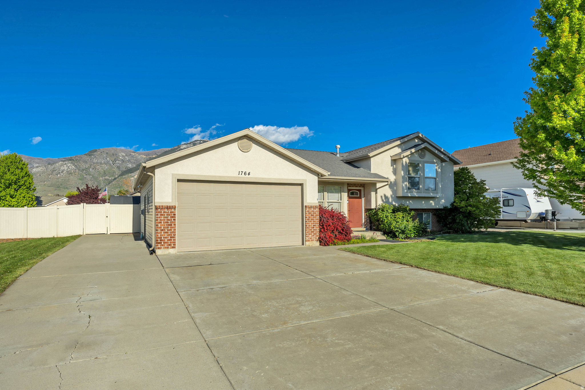 BEN LOMOND ESTATES - Residential