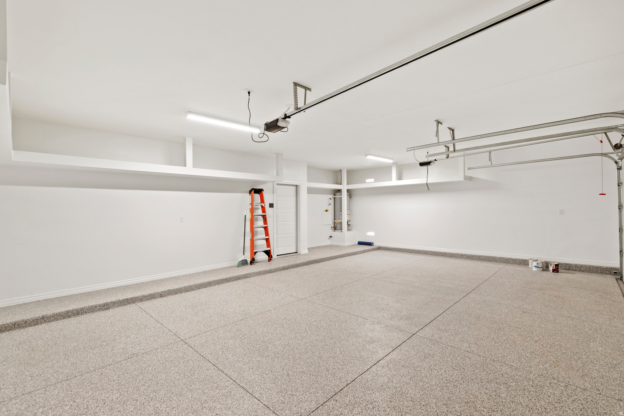 CECITA CREST AT DIVARIO PH 1 - Residential