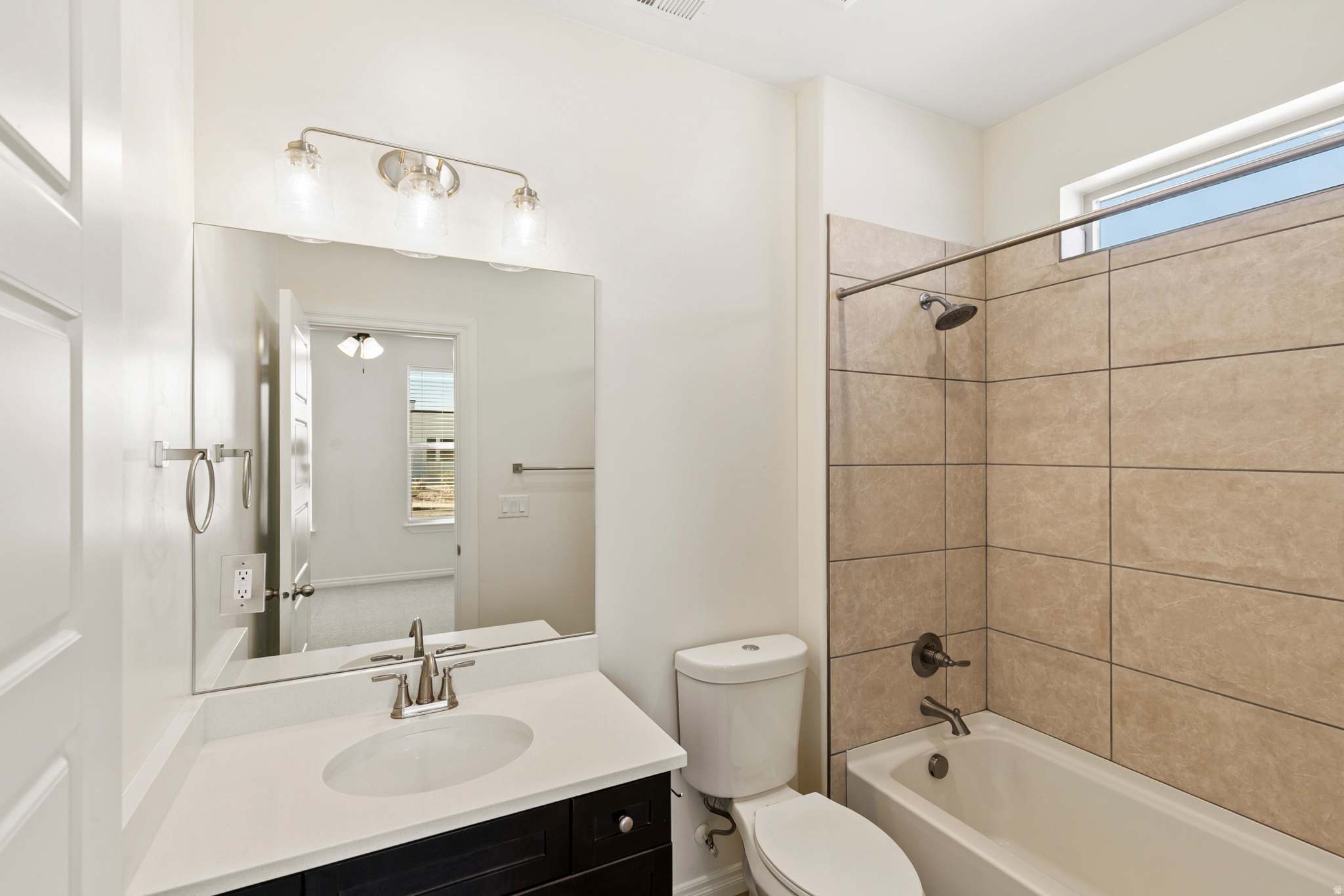 CECITA CREST AT DIVARIO PH 1 - Residential