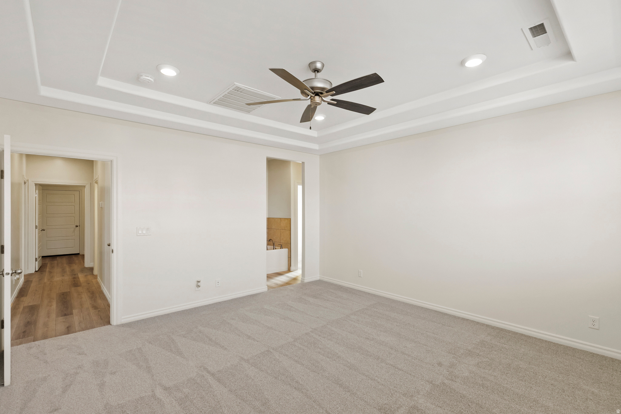 CECITA CREST AT DIVARIO PH 1 - Residential