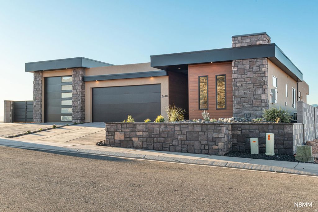 Photo of 3140 GRAND STAIRCASE RD, Hurricane, UT 84737 (MLS # 2137213)