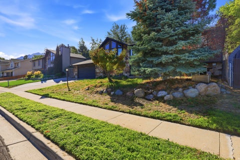 Tiny photo for 1622 E 9350 S, Sandy, UT 84093 (MLS # 2185627)