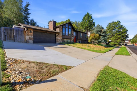 Tiny photo for 1622 E 9350 S, Sandy, UT 84093 (MLS # 2185627)