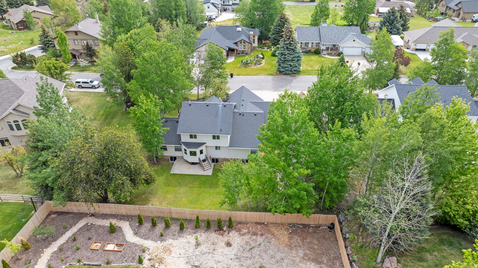 ALPENHOF ESTATES - Residential