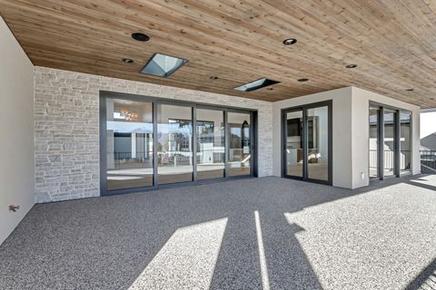 Tiny photo for 10939 S VIA ENCANTADA WAY, South Jordan, UT 84095 (MLS # 2141560)