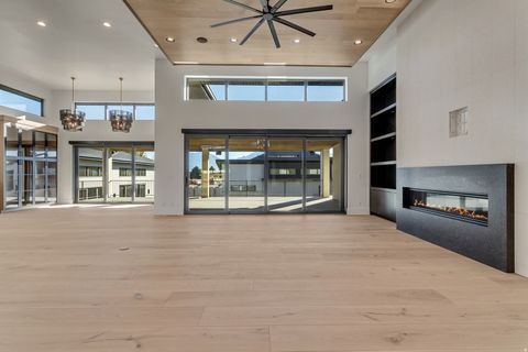 Tiny photo for 10939 S VIA ENCANTADA WAY, South Jordan, UT 84095 (MLS # 2141560)