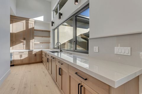 Tiny photo for 10939 S VIA ENCANTADA WAY, South Jordan, UT 84095 (MLS # 2141560)