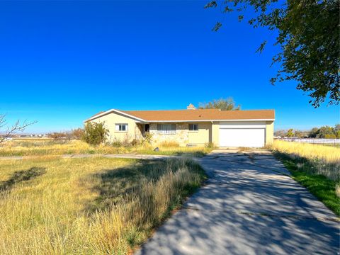 Photo of 562 W ERDA WAY, Erda, UT 84074 (MLS # 2122360)