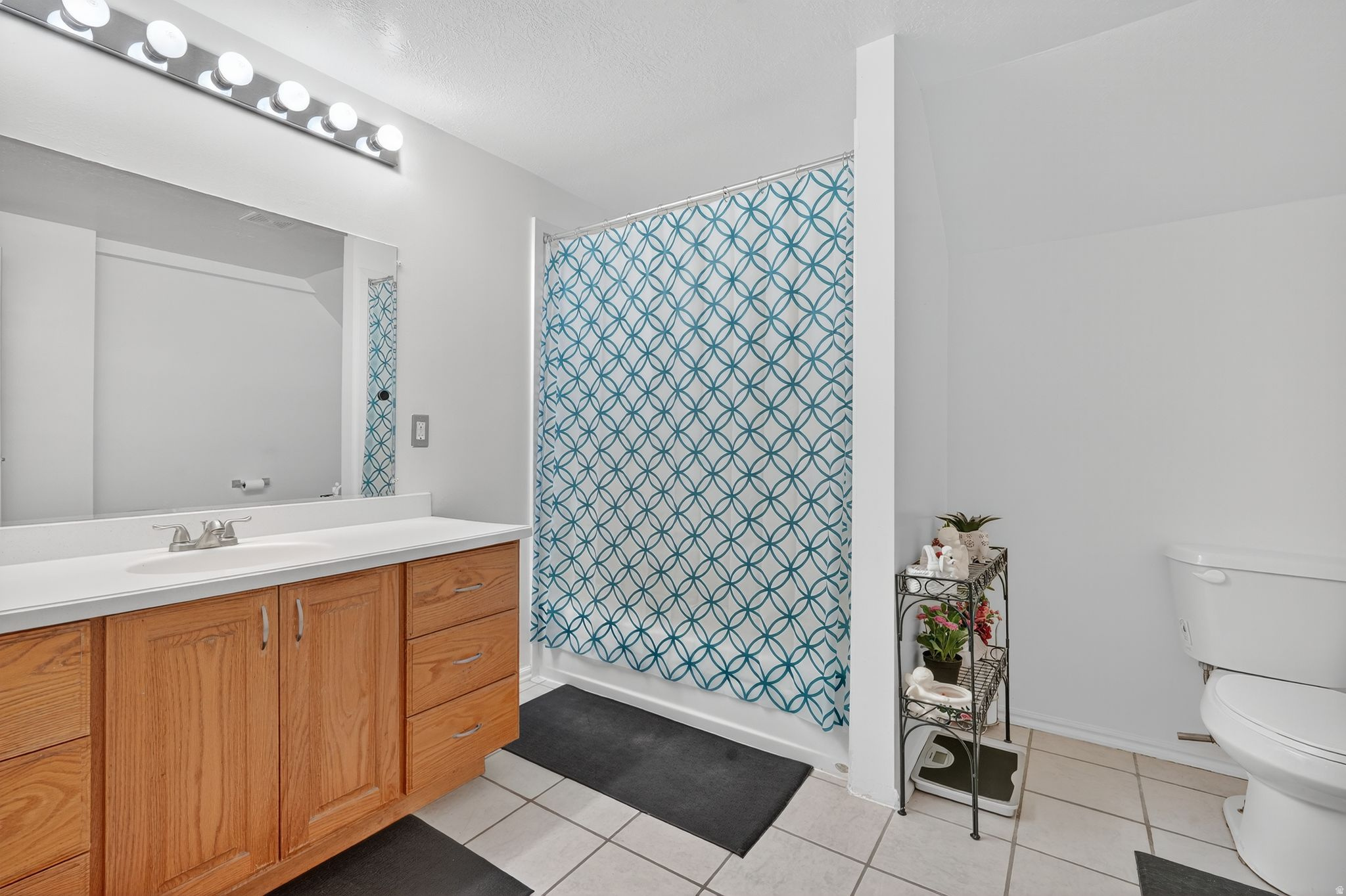 MEADOWS - Residential