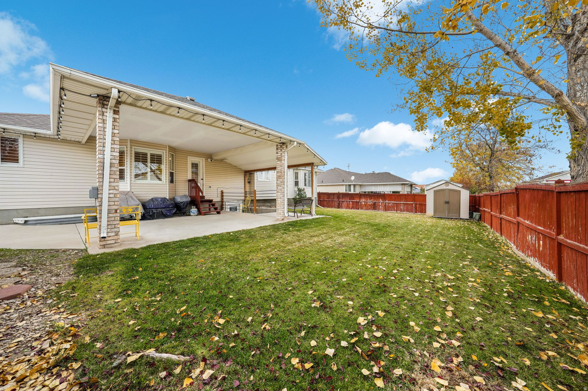 MEADOWS - Residential