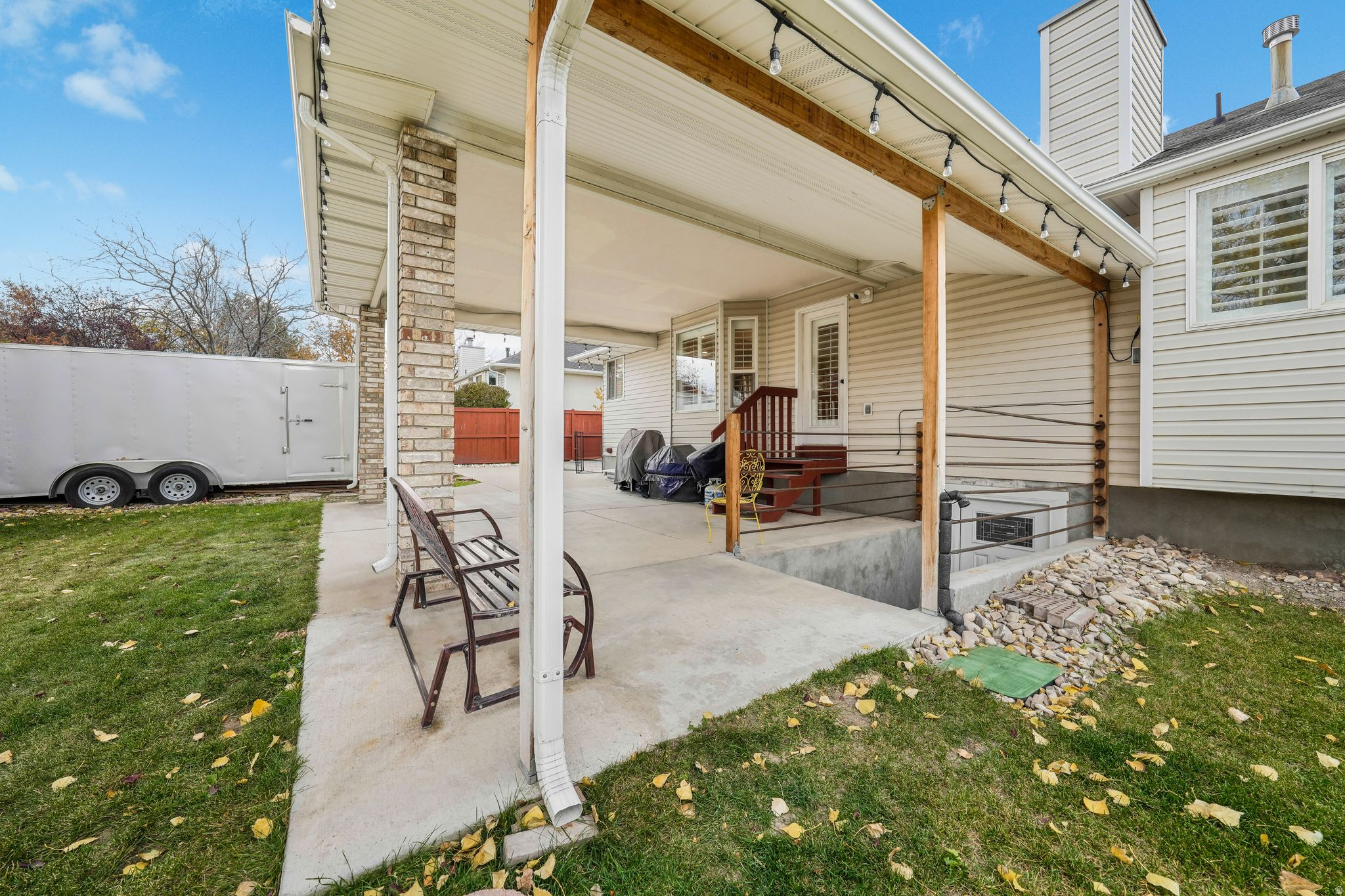 MEADOWS - Residential