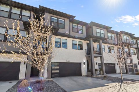Townhouse For Sale - 13469 S Mule Creek Cv<br/> Draper, UT 84020