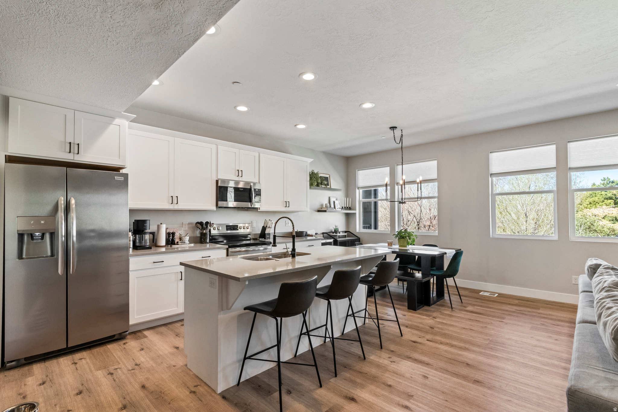 CREEKSIDE - Residential