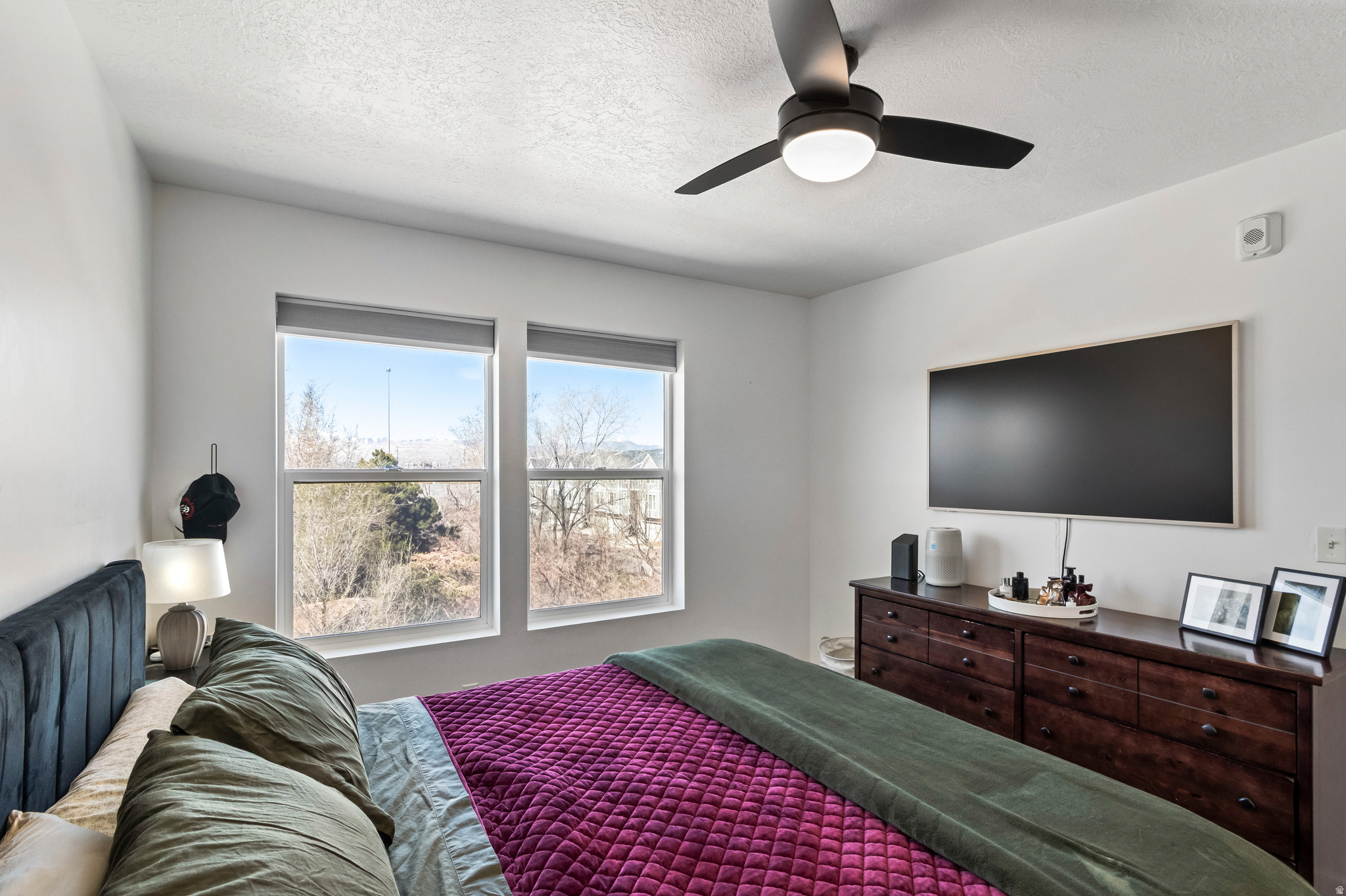 CREEKSIDE - Residential