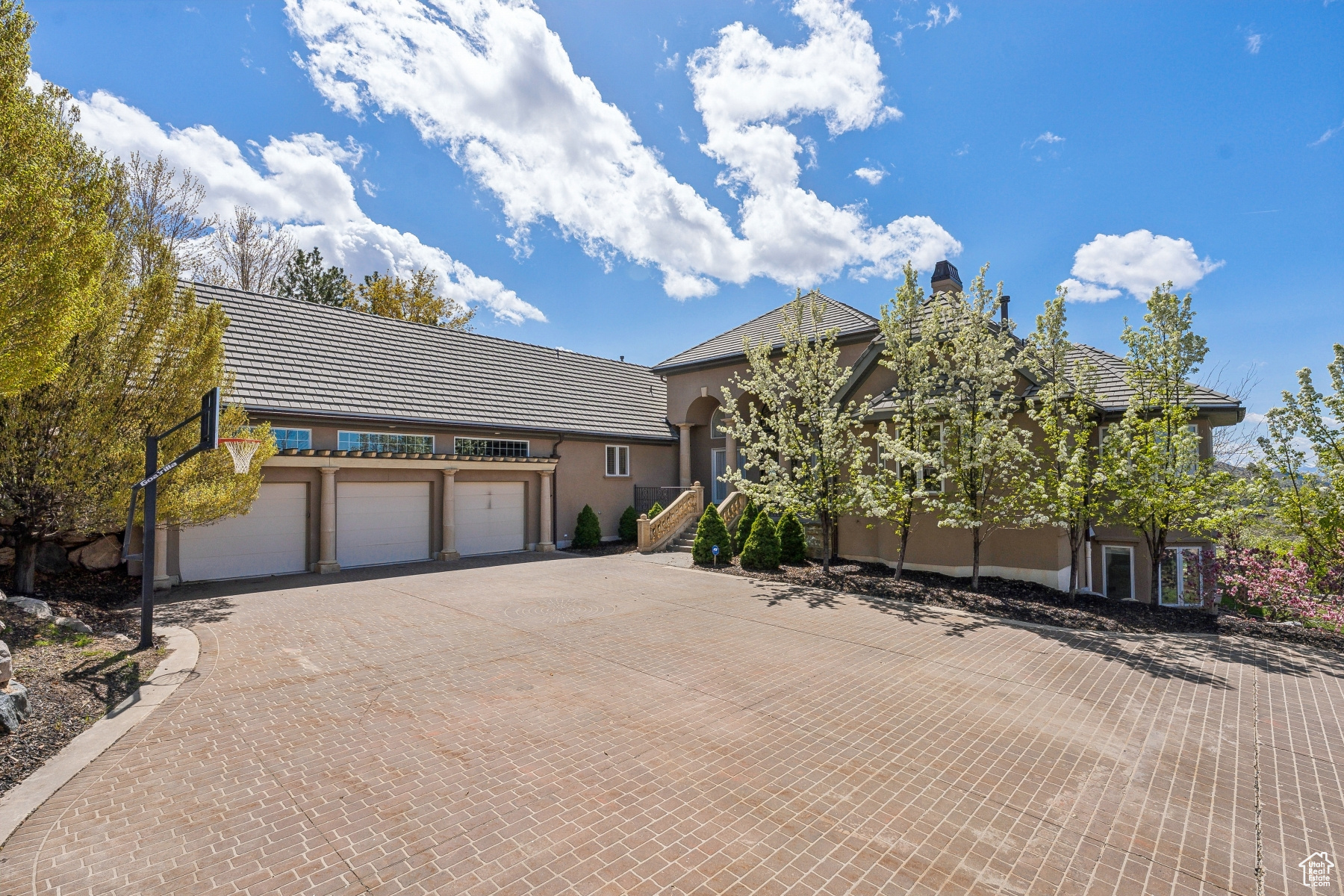 1714 Ridge Point Dr, Bountiful, Utah image 12