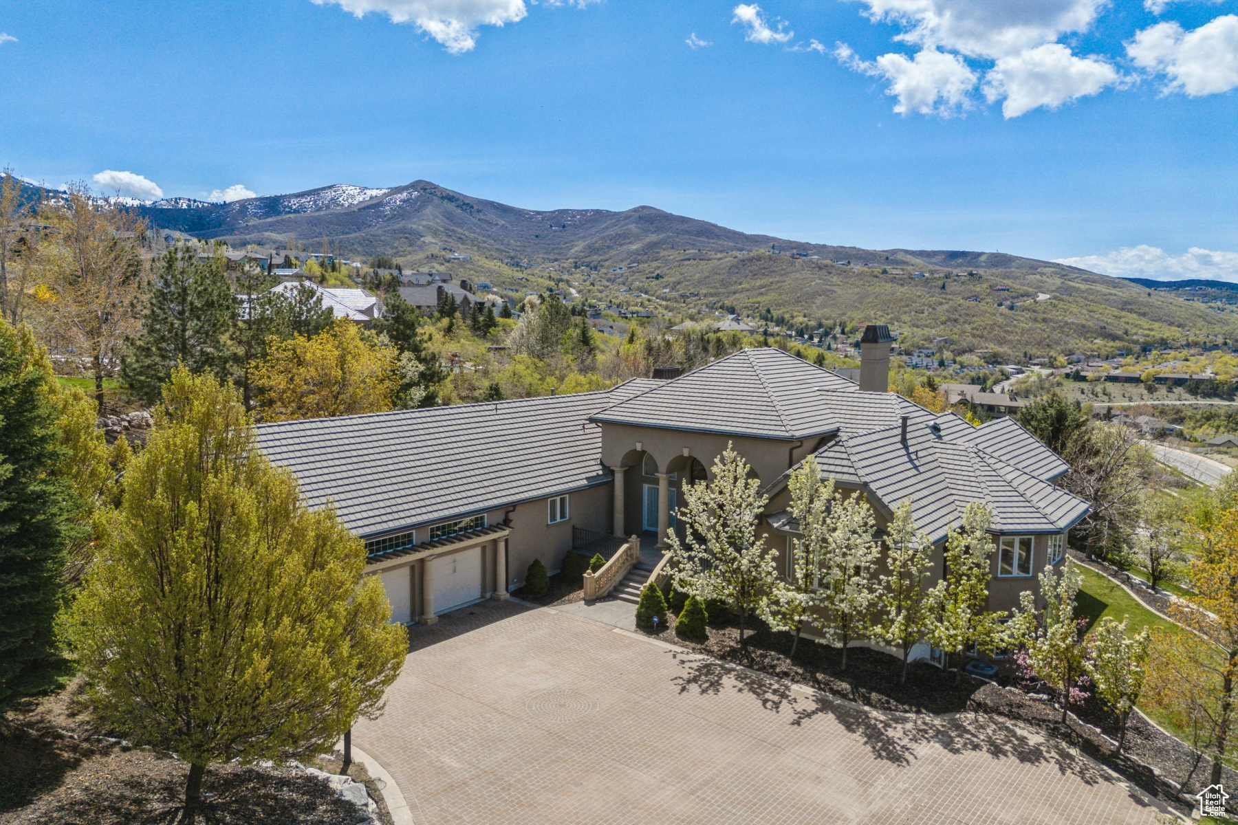 1714 Ridge Point Dr, Bountiful, Utah image 2