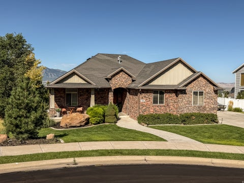 Homes For Sale - 723 Cove St<br/> Cache County, Providence, UT 84332