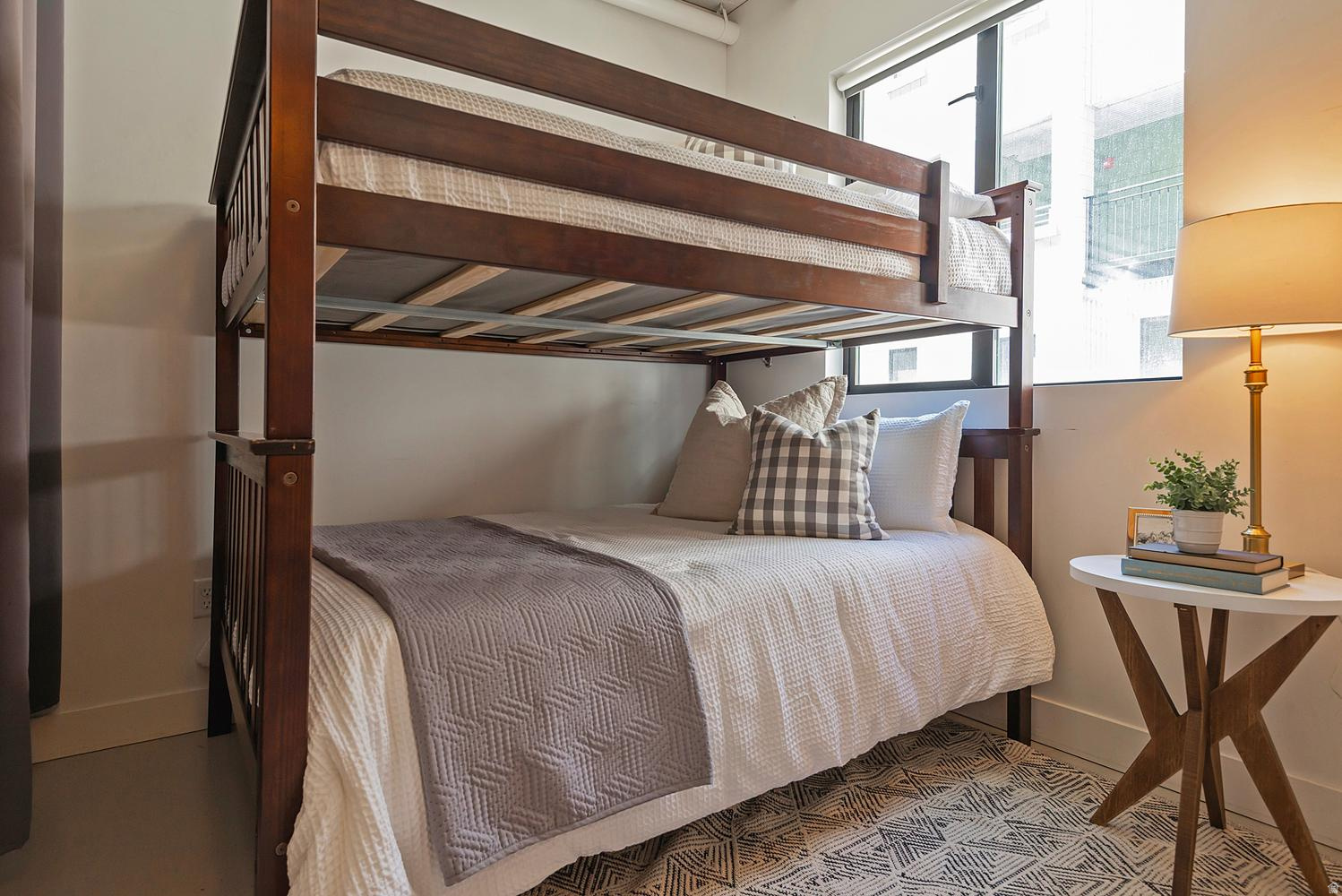 BROADWAY PARK LOFTS - Residential