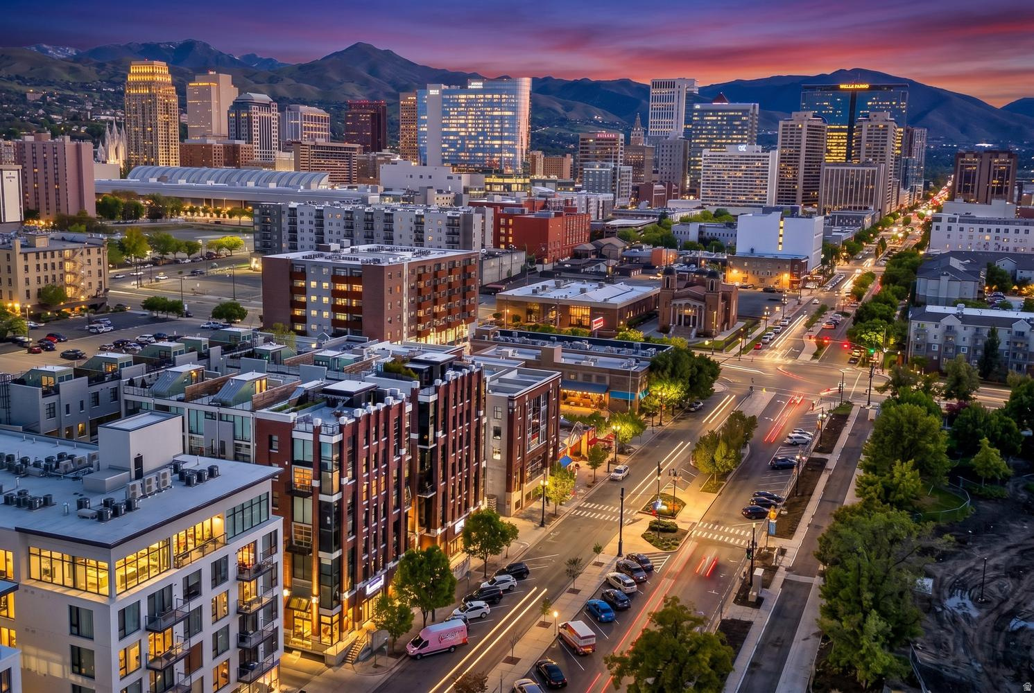 BROADWAY PARK LOFTS - Residential