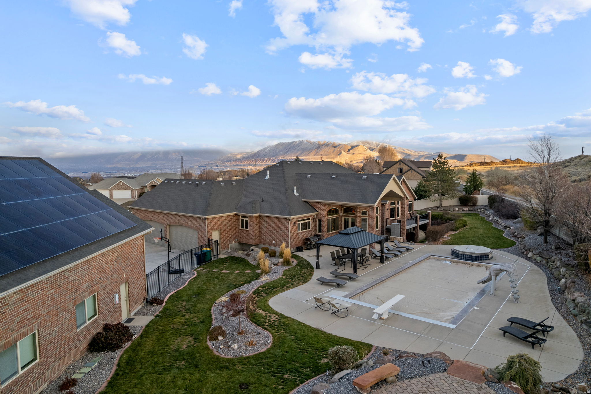 SCENIC RIDGE ESTATES - Residential