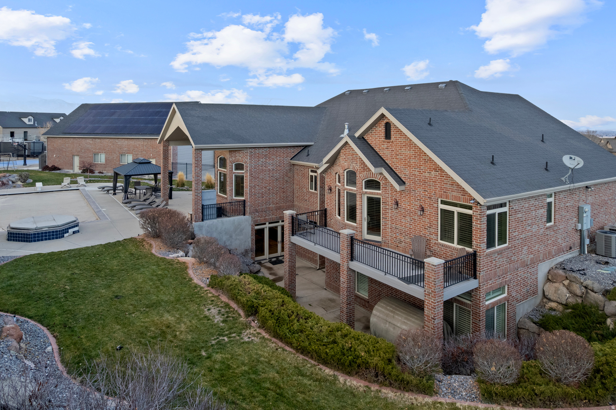 SCENIC RIDGE ESTATES - Residential