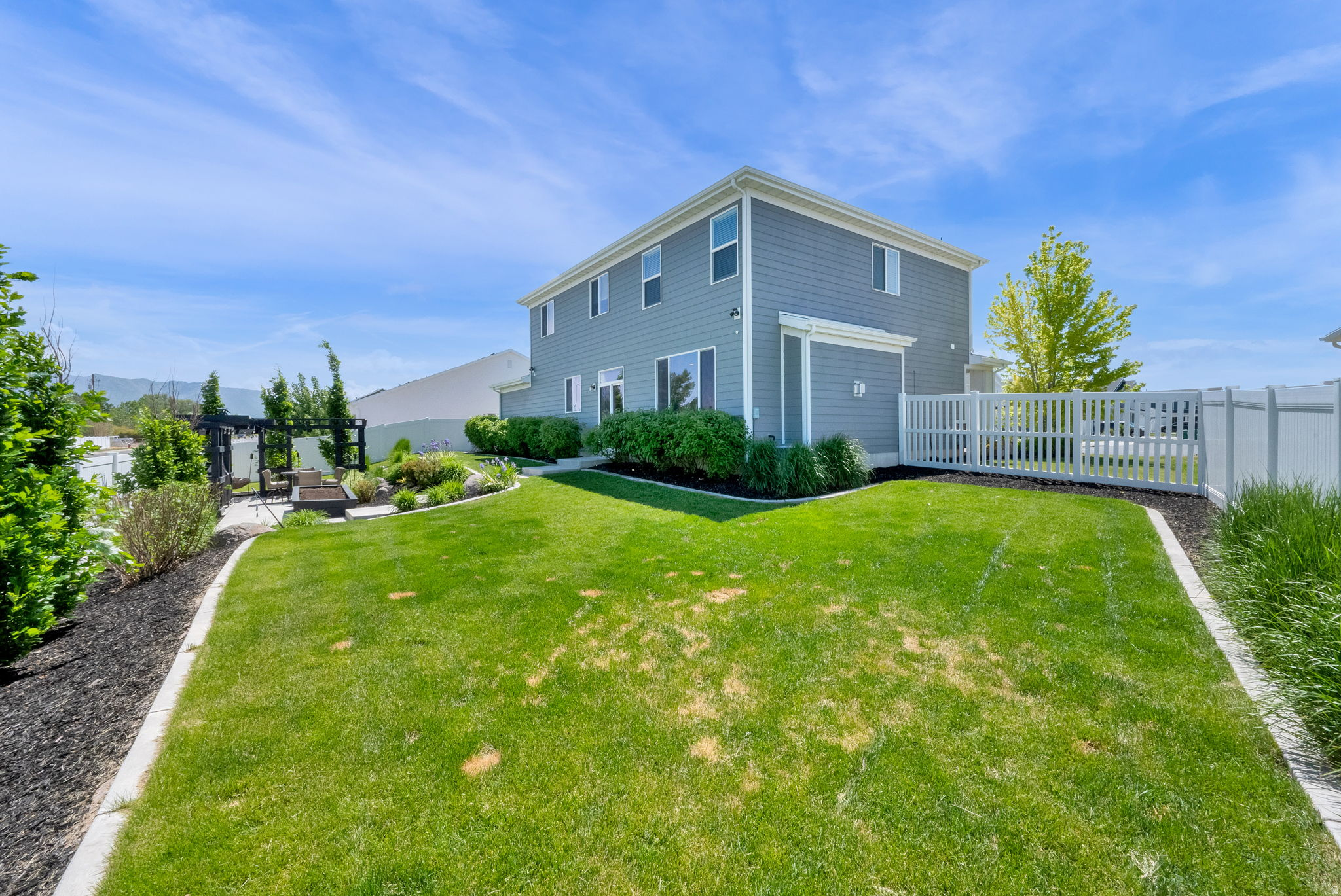 CRESTWOOD ESTATES - Residential