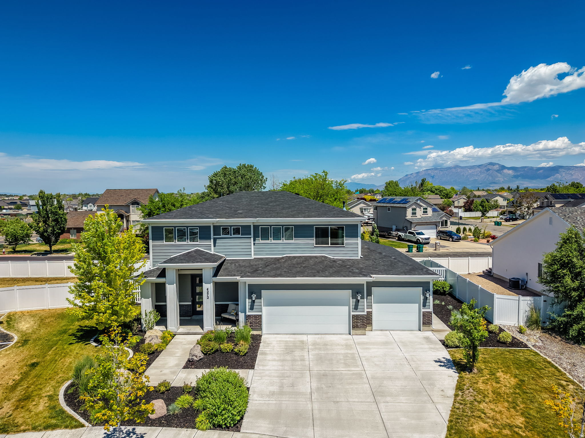 CRESTWOOD ESTATES - Residential