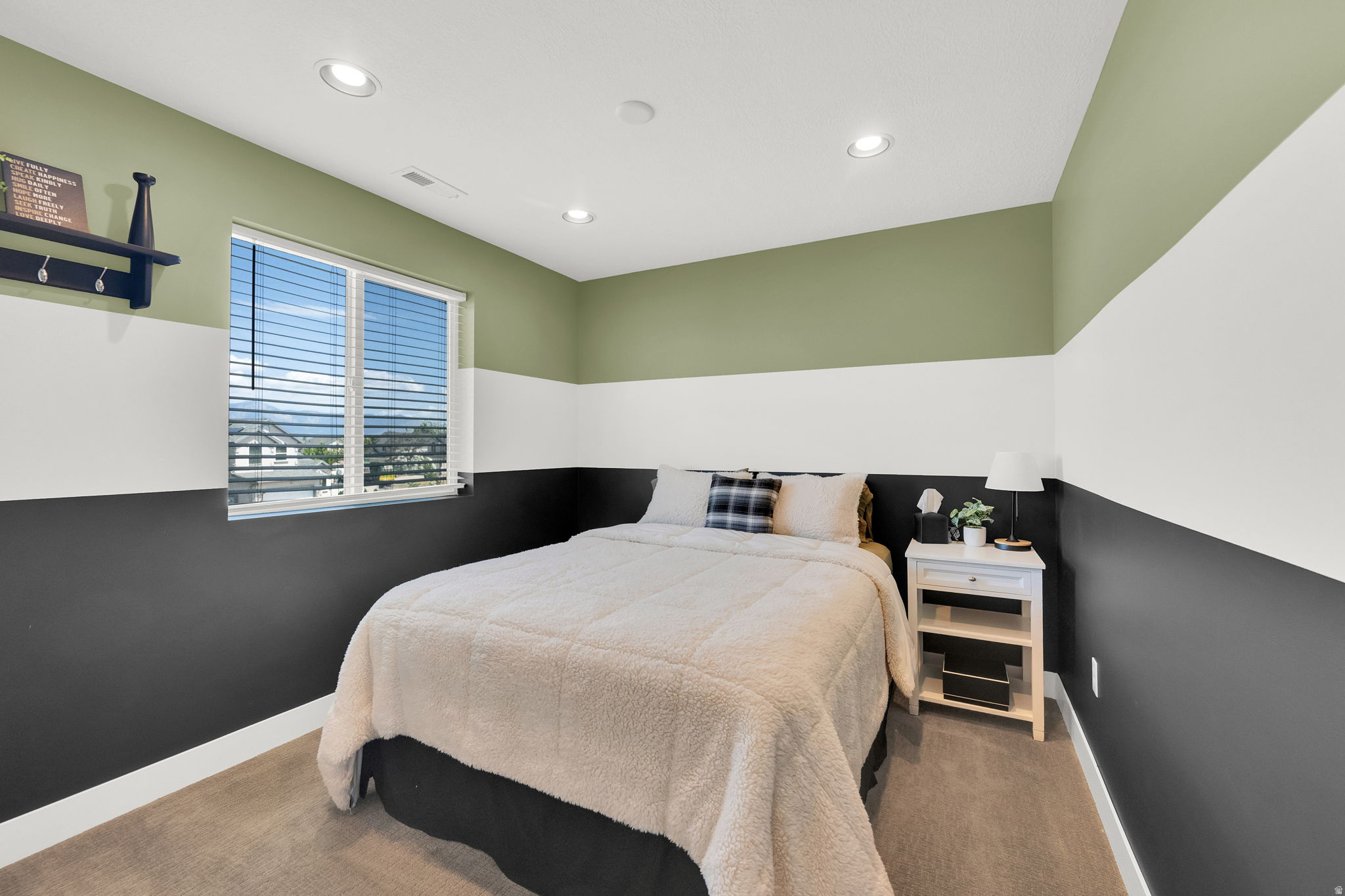 CRESTWOOD ESTATES - Residential