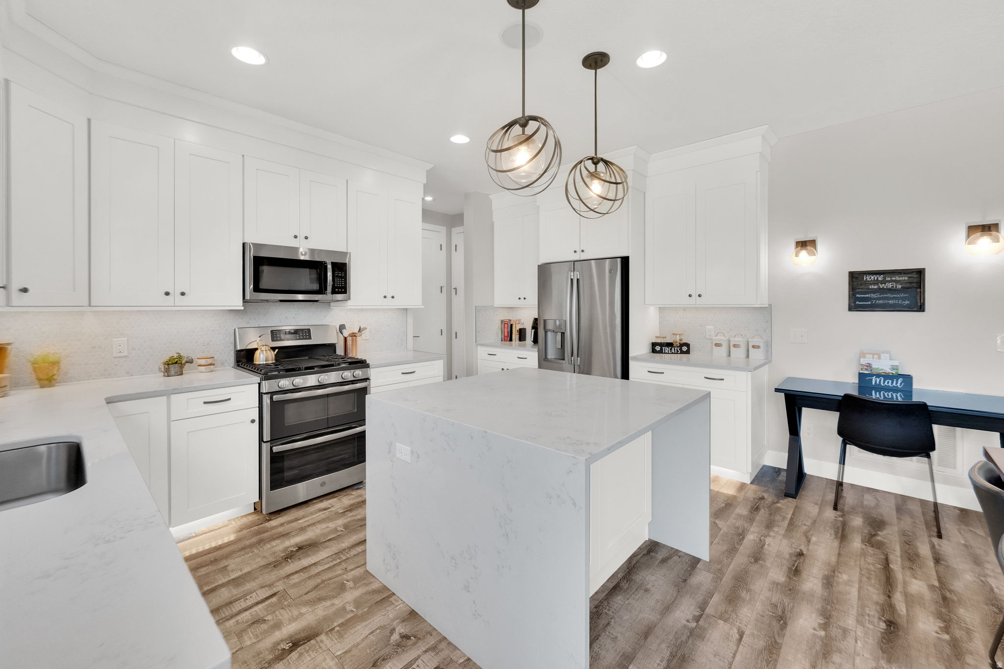 CRESTWOOD ESTATES - Residential