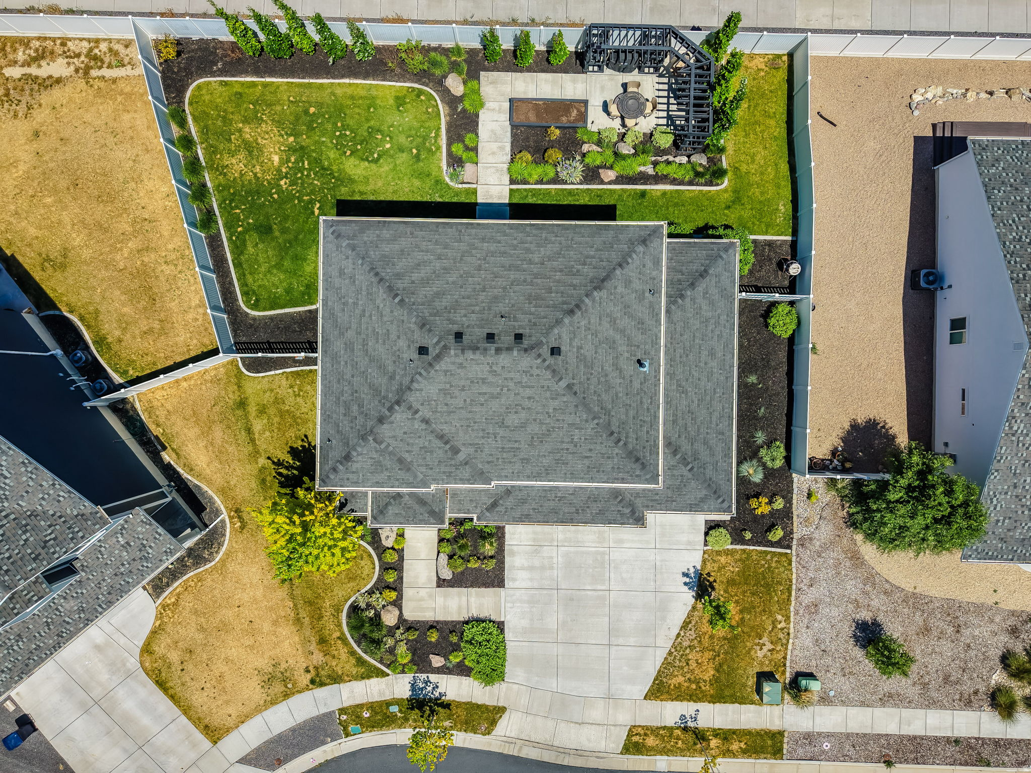 CRESTWOOD ESTATES - Residential