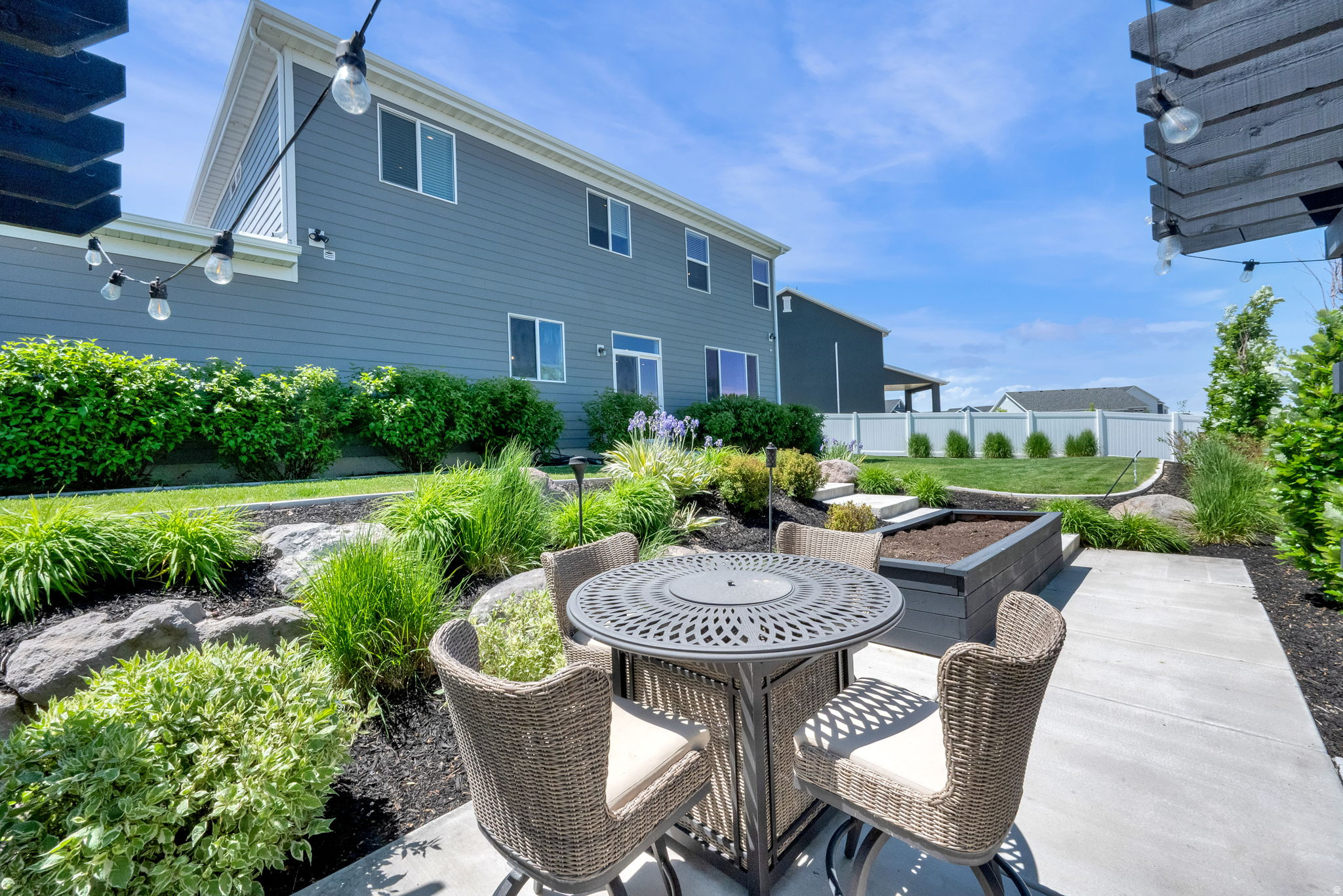 CRESTWOOD ESTATES - Residential