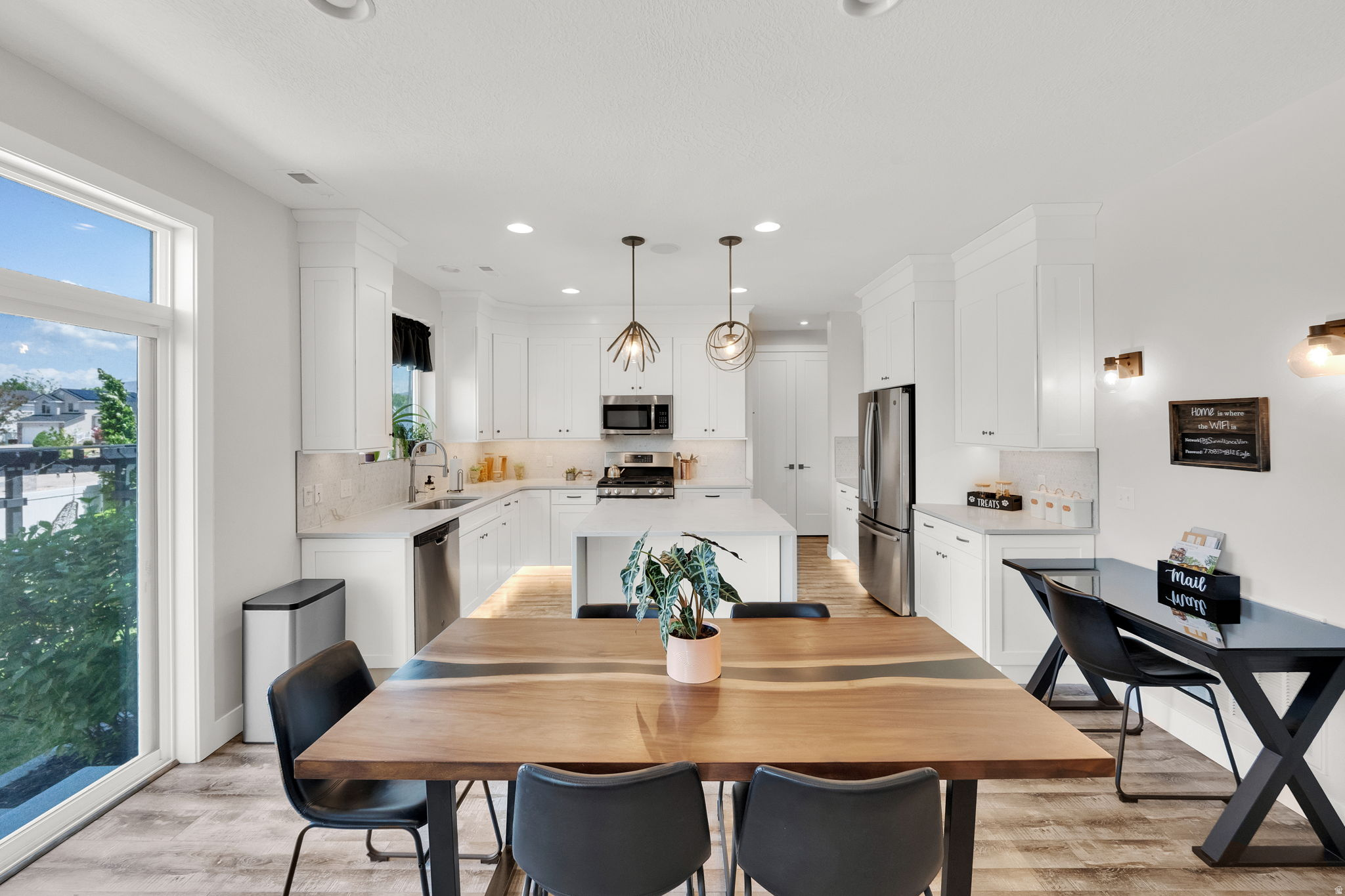 CRESTWOOD ESTATES - Residential