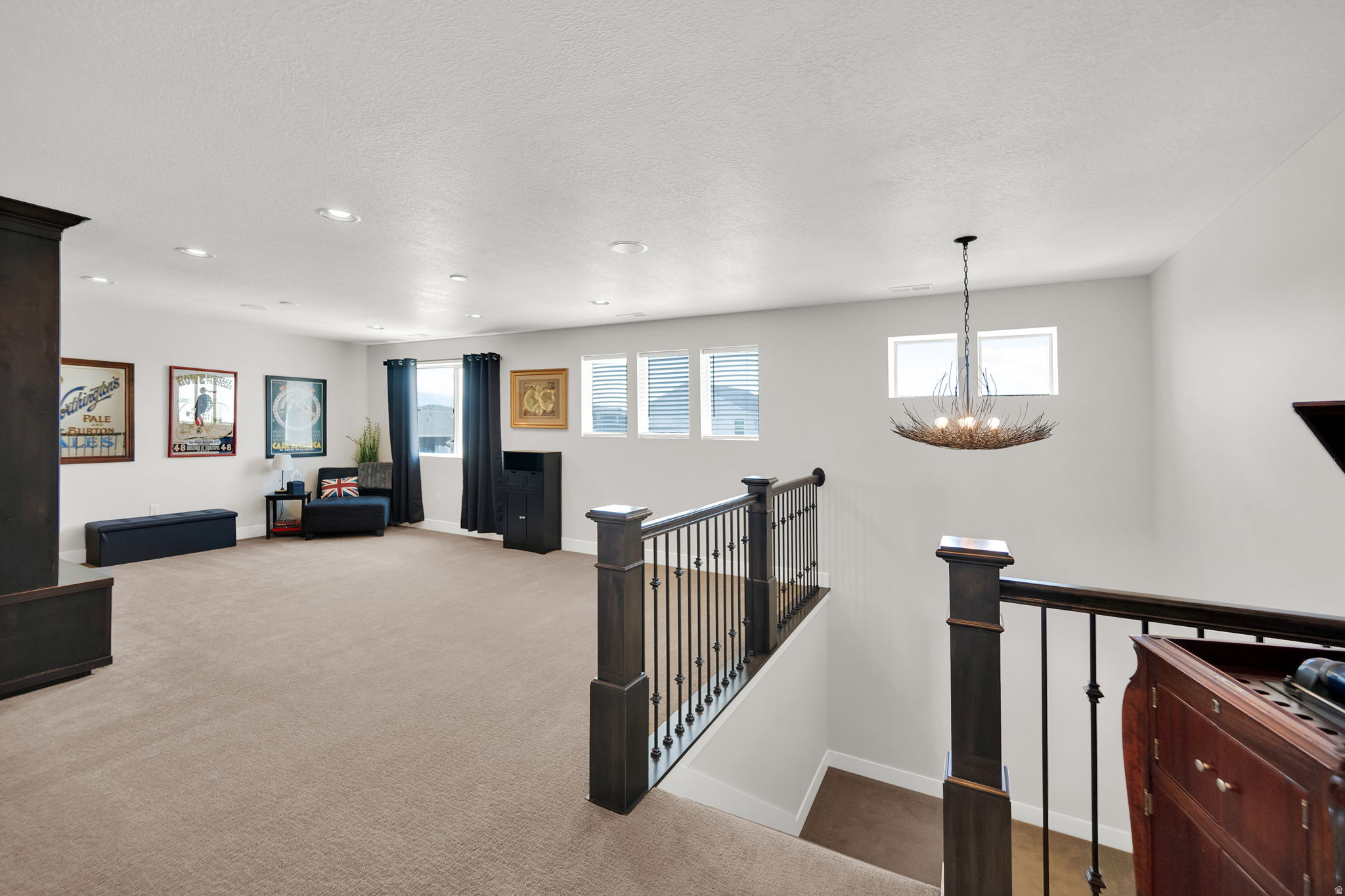 CRESTWOOD ESTATES - Residential