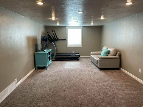 Tiny photo for 585 E 400 S, River Heights, UT 84321 (MLS # 2142085)