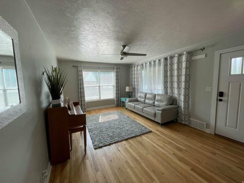 Tiny photo for 585 E 400 S, River Heights, UT 84321 (MLS # 2142085)