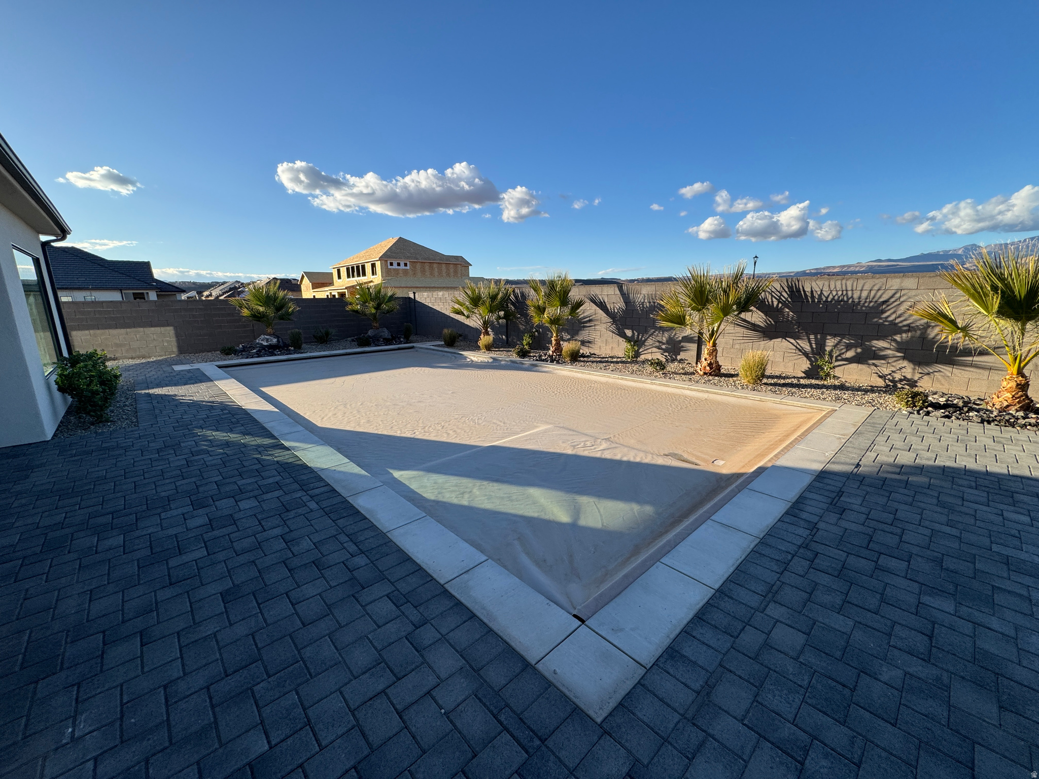 MOORLAND PARK 5 - Residential