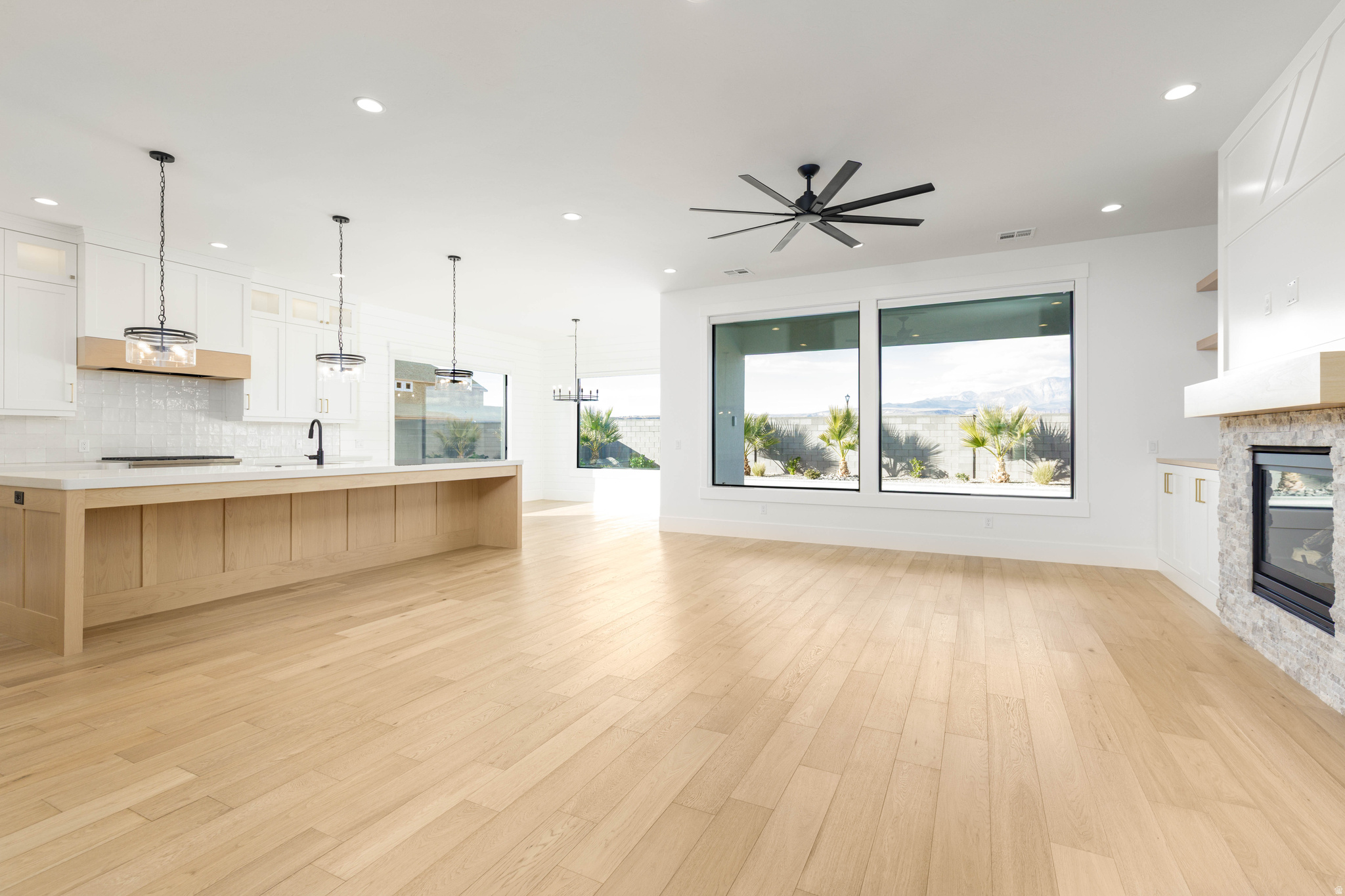 MOORLAND PARK 5 - Residential