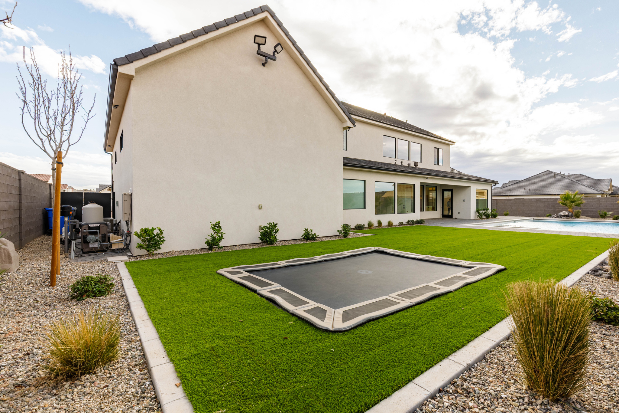 MOORLAND PARK 5 - Residential