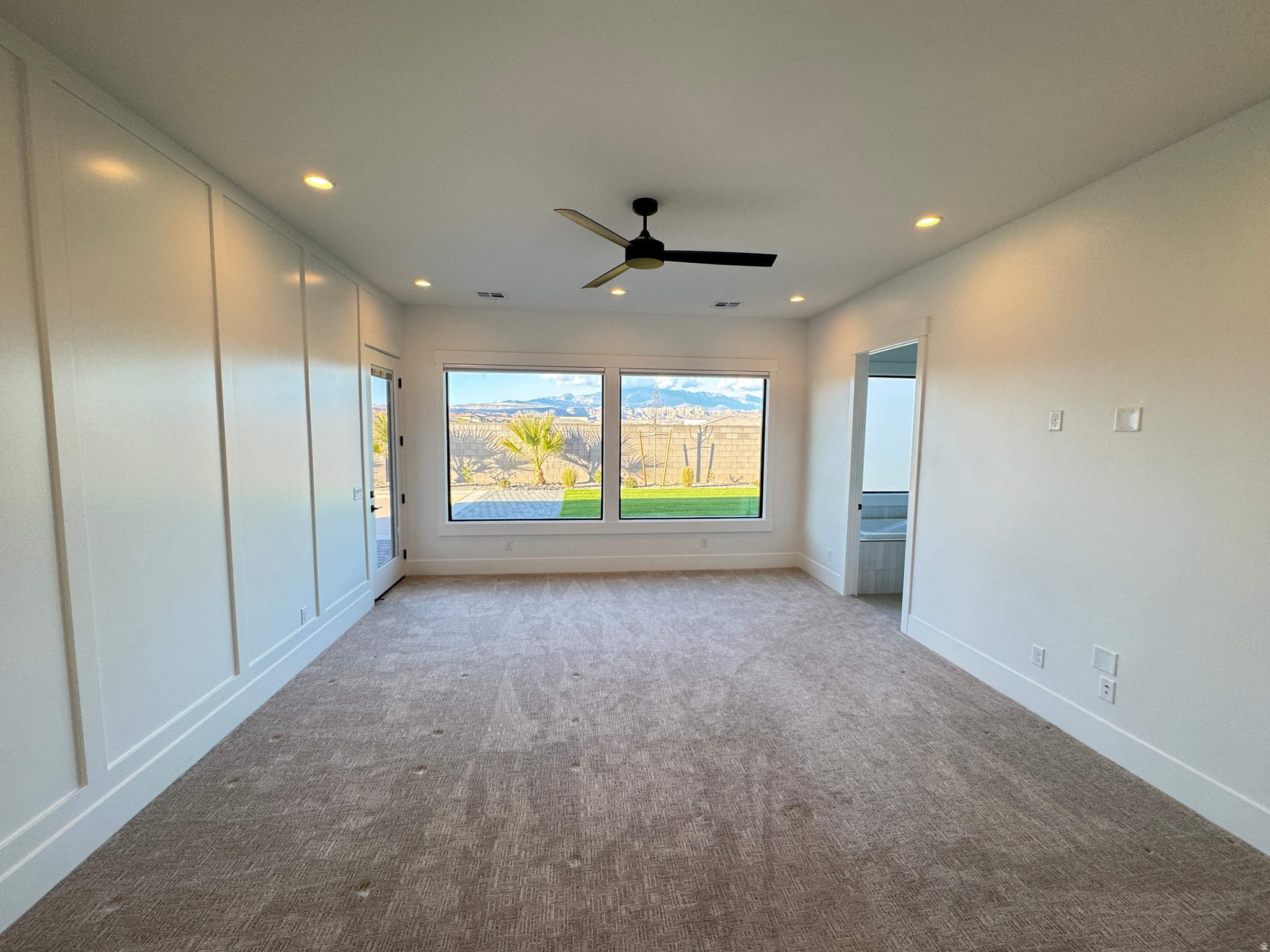 MOORLAND PARK 5 - Residential