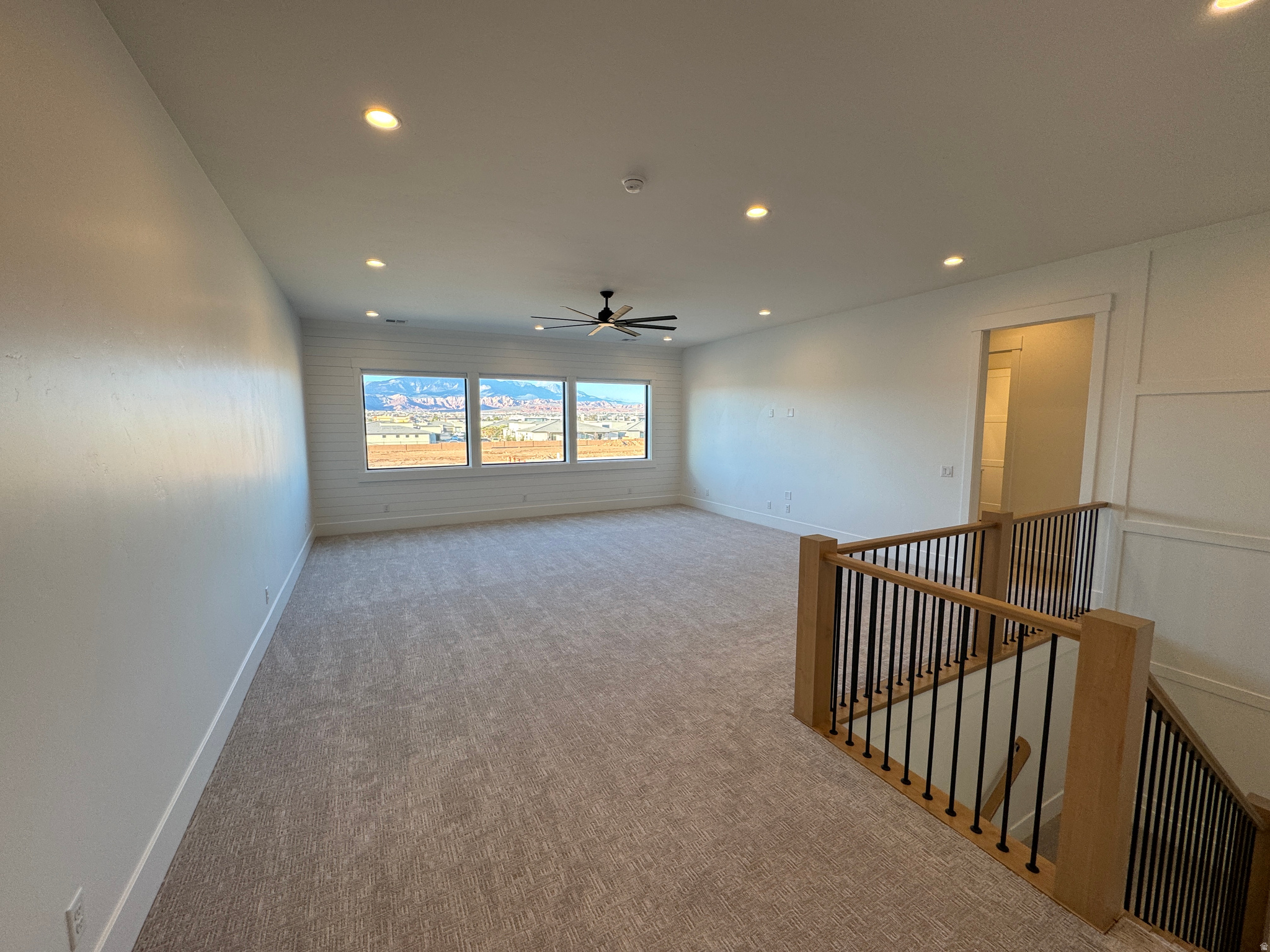 MOORLAND PARK 5 - Residential