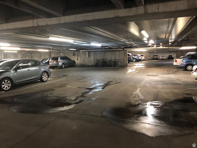 UNIVERSITY AVENUE - UAC - Residential